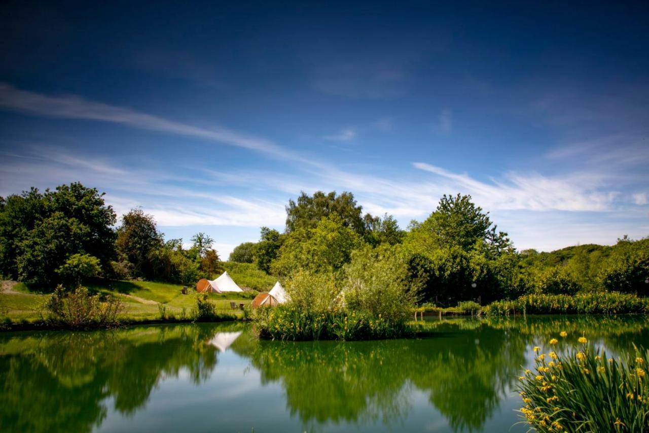 Готель Lloyds Meadow Glamping Честер Екстер'єр фото
