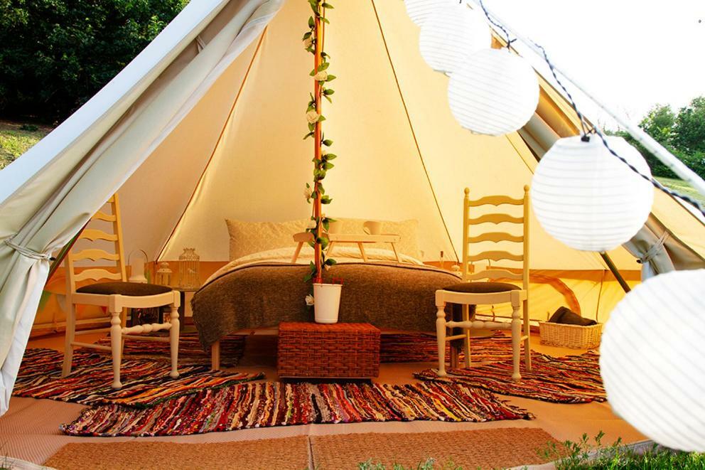 Готель Lloyds Meadow Glamping Честер Екстер'єр фото